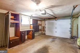 2401 Bell Dr, Reading, PA 19609 - Photo 29