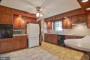 744 Georgia Ave, Reading, PA 19605 - Photo 7