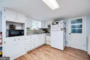 404 Seiberts Ct, Reading, PA 19609 - Photo 7