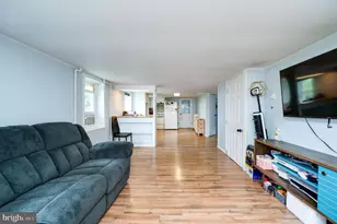 404 Seiberts Ct, Reading, PA 19609 - Photo 3
