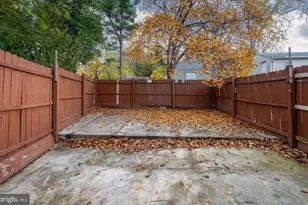 3019 Kutztown Rd, Reading, PA 19605 - Photo 5