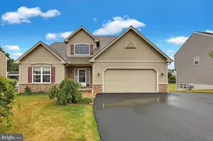 640 Ebersole Rd, Reading, PA 19605 - Photo 1