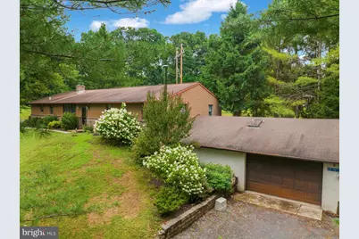620 Gouglersville Road, Reading, PA 19608 - Photo 5