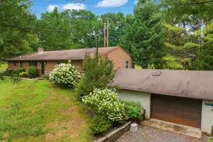 620 Gouglersville Rd, Reading, PA 19608 - Photo 5