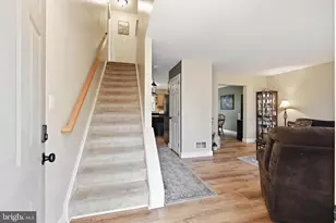 348 Dogwood Ln, Womelsdorf, PA 19567 - Photo 7
