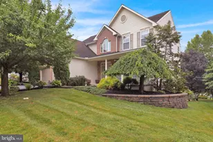 359 Mountain Blvd, Wernersville, PA 19565 - Photo 1