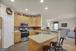 359 Mountain Blvd, Wernersville, PA 19565 - Photo 17