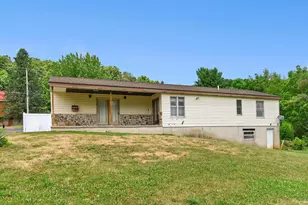 4031 Pricetown Rd, Fleetwood, PA 19522 - Photo 17