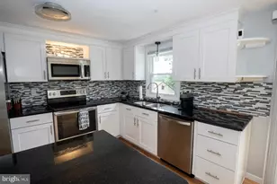 443 Silver Brook Dr, Birdsboro, PA 19508 - Photo 5