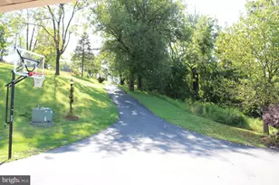 250 Indian Ln, Boyertown, PA 19512 - Photo 9