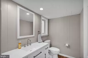 2203 Burkey Dr, Wyomissing, PA 19610 - Photo 11