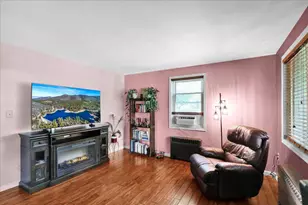 130 W 38th St, Reading, PA 19606 - Photo 3