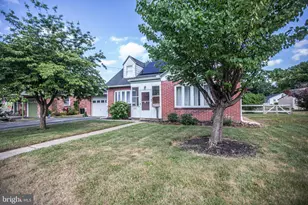 207 N Linden St, Robesonia, PA 19551 - Photo 3