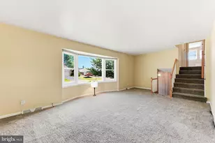 1100 Lilac Ln, Reading, PA 19609 - Photo 5