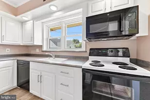 1100 Lilac Ln, Reading, PA 19609 - Photo 13