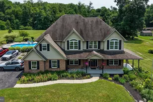 137 Lakeview Rd, Bernville, PA 19506 - Photo 1