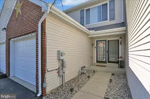 707 Hawk Ridge Dr, Hamburg, PA 19526 - Photo 3