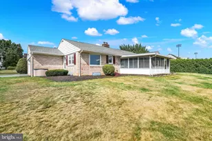 13 Lupine Ln, Oley, PA 19547 - Photo 3