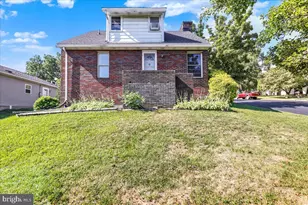 24 Ardmore Ave, Reading, PA 19607 - Photo 3