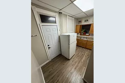 609 E Lancaster Avenue, Reading, PA 19611 - Photo 11