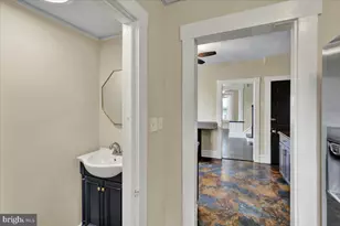 707 Oley St, Reading, PA 19610 - Photo 17