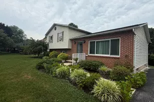 56 Wingert Rd, Wyomissing, PA 19610 - Photo 3