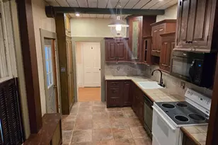 222 W High St, Womelsdorf, PA 19567 - Photo 5