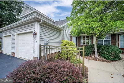 524 Oak Hill Lane, Wyomissing, PA 19610 - Photo 1