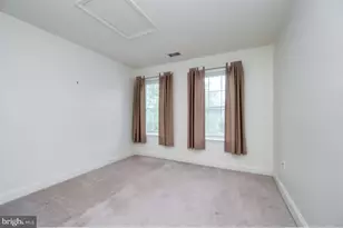 524 Oak Hill Ln, Wyomissing, PA 19610 - Photo 15
