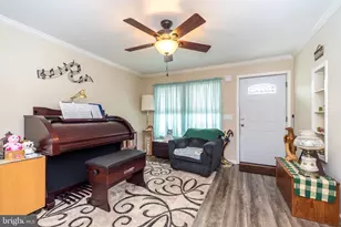 71 Random Rd, Douglassville, PA 19518 - Photo 17