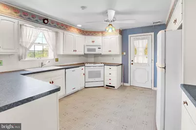 115 Sunset Lane, Boyertown, PA 19512 - Photo 9