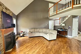 302 Chris Dr, Lenhartsville, PA 19534 - Photo 7
