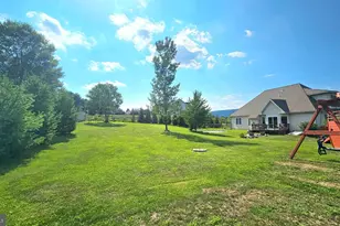 302 Chris Dr, Lenhartsville, PA 19534 - Photo 39