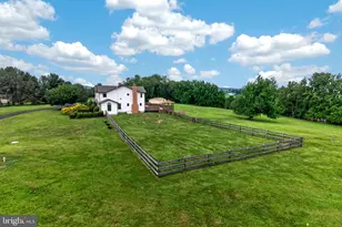 24 Lehmann Dr, Douglassville, PA 19518 - Photo 89