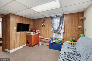 229 Upland Ave, Reading, PA 19611 - Photo 5
