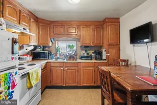 229 Upland Ave, Reading, PA 19611 - Photo 7