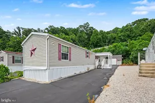 2461 Elizabeth Ave, Temple, PA 19560 - Photo 5