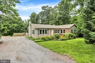 4365 N Twin Valley Rd, Morgantown, PA 19543 - Photo 1