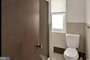 425 Chestnut St, Reading, PA 19602 - Photo 21