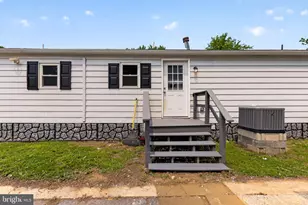 357 Midland Ave, Reading, PA 19606 - Photo 13