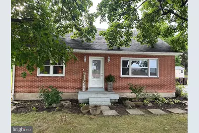 639 Chestnut Street, Bally, PA 19503 - Photo 1