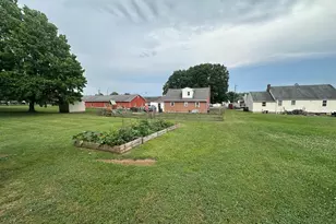 639 Chestnut St, Bally, PA 19503 - Photo 9