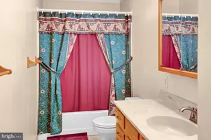 246 Sand Hill Rd, Fleetwood, PA 19522 - Photo 23