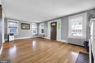 11 Laird St, West Lawn, PA 19609 - Photo 5