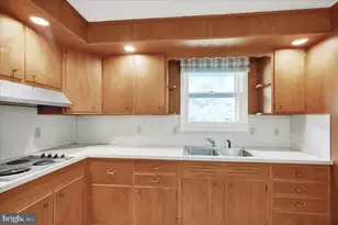 105 Clayton, Wyomissing, PA 19610 - Photo 7