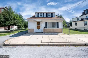 1237 Carbon St, Reading, PA 19601 - Photo 1