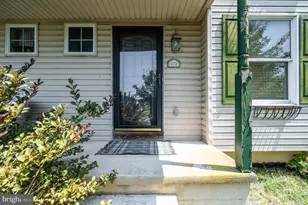 272 N Whiteoak St, Kutztown, PA 19530 - Photo 3