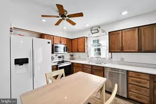 17 Furnace Rd, Wernersville, PA 19565 - Photo 15