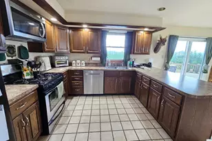 36 Hunter Liggett Dr, Shoemakersville, PA 19555 - Photo 5