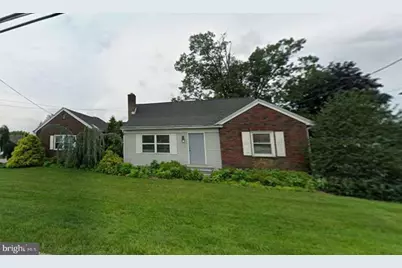 144 S Centre Av Avenue #2 OR 3, Leesport, PA 19533 - Photo 1